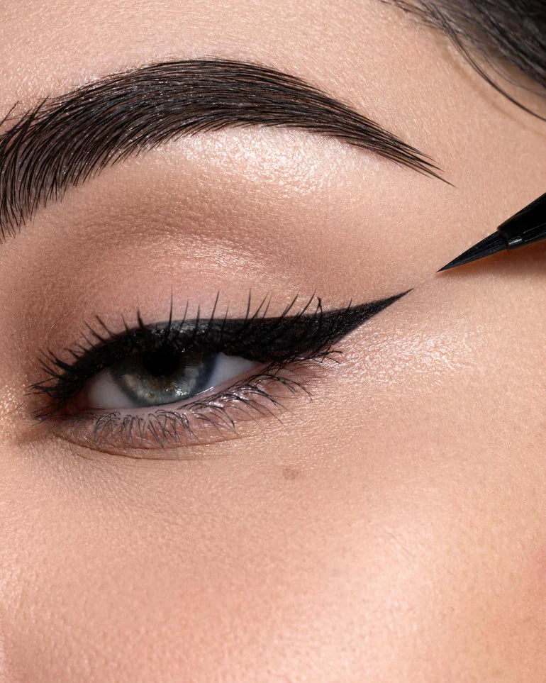 BLACKLIST LINER - Eyeliner Nero Alta Precisione Waterproof Astra x Mare Fuori