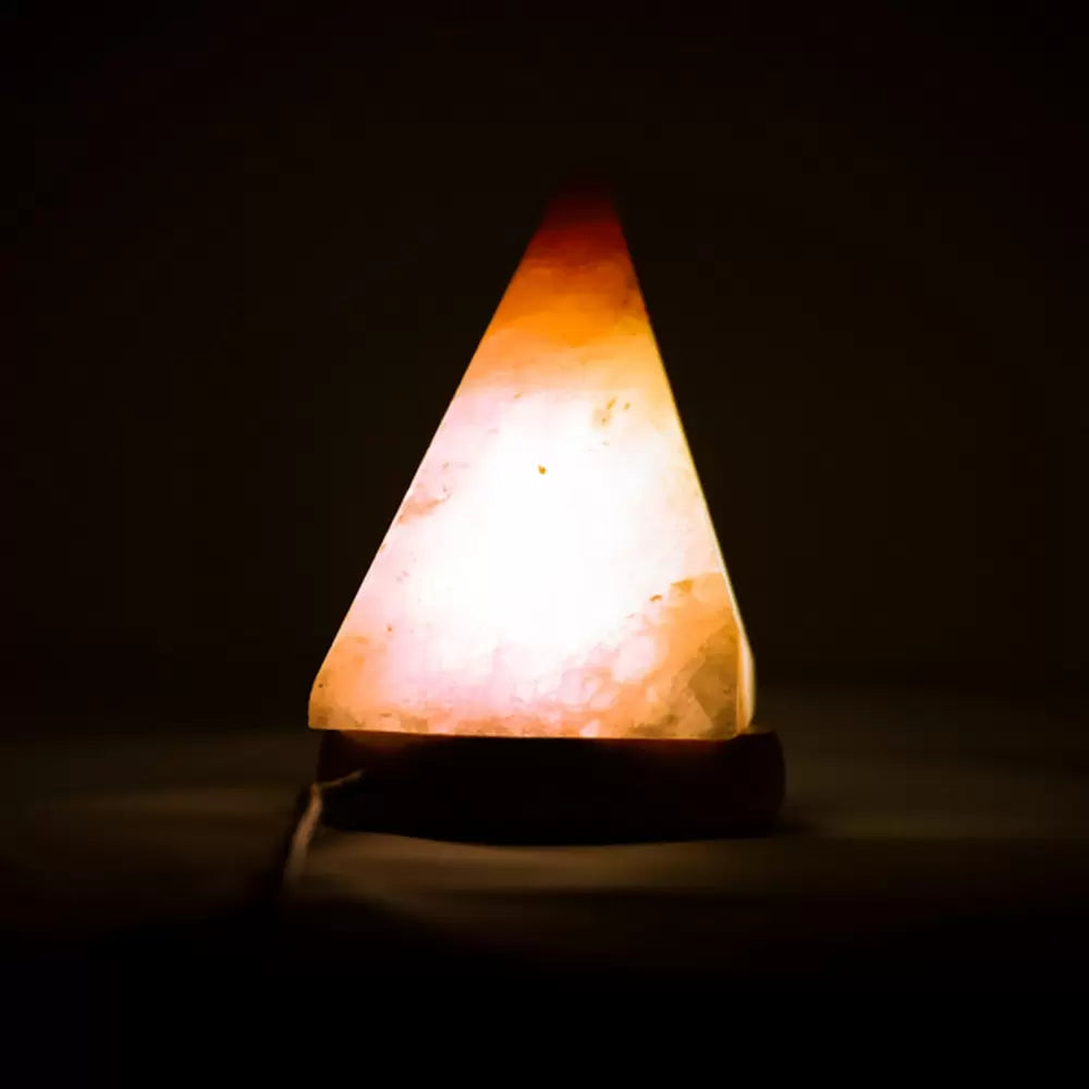Lampada di Sale Himalayano USB Rosa scolpita a forma di Piramide 500 g
