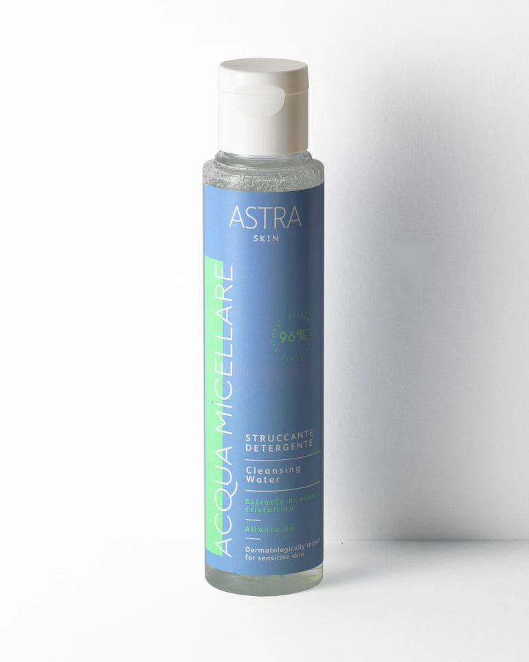 Acqua micellare struccante detergente