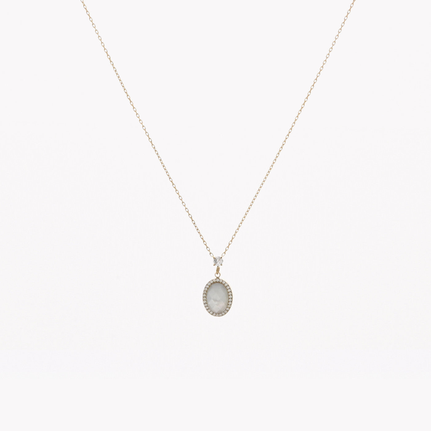 Collana in acciaio ovale pietra bianca naturale