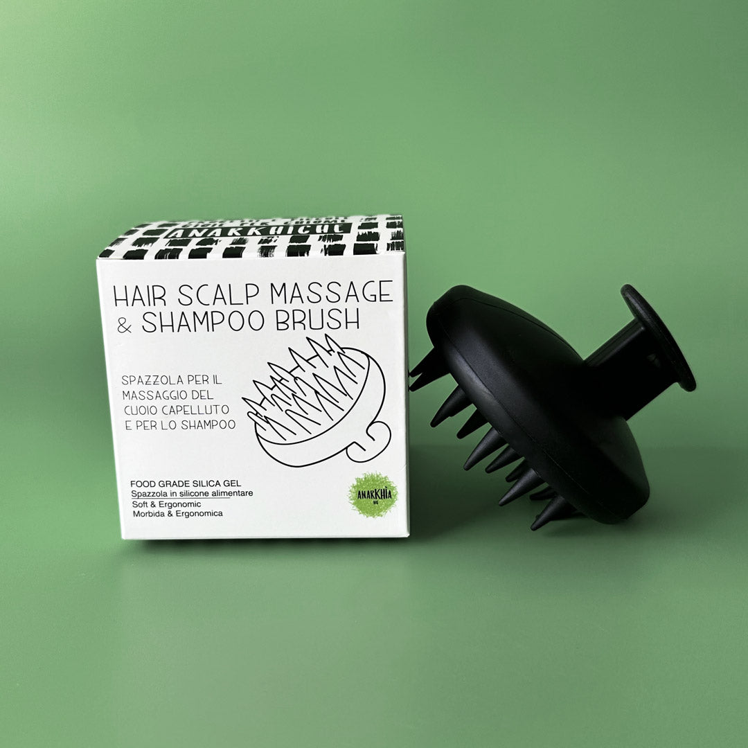 Spazzola per il massaggio del cuoio capelluto e per lo shampoo