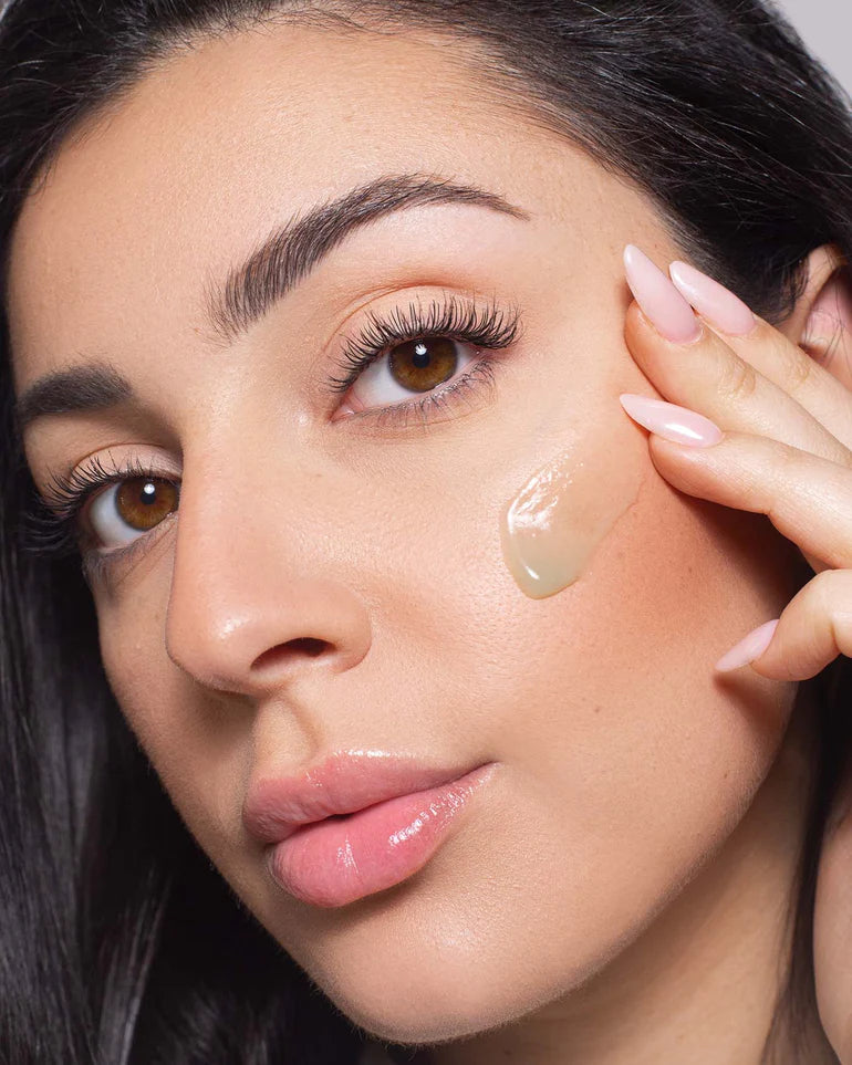 Primer viso correttivo naturale