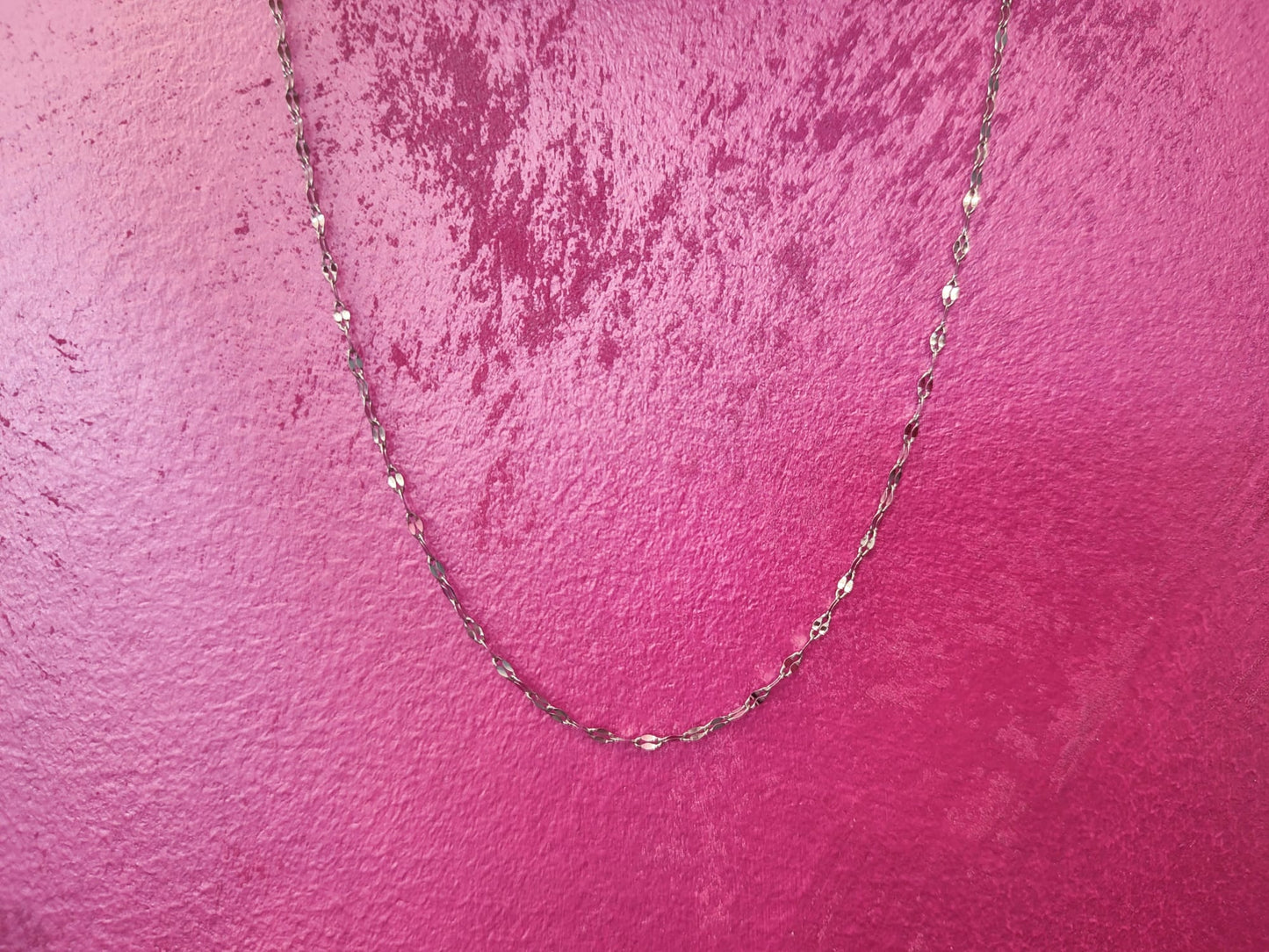 Collana in acciaio con trama fine