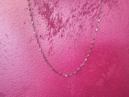 Collana in acciaio con trama fine