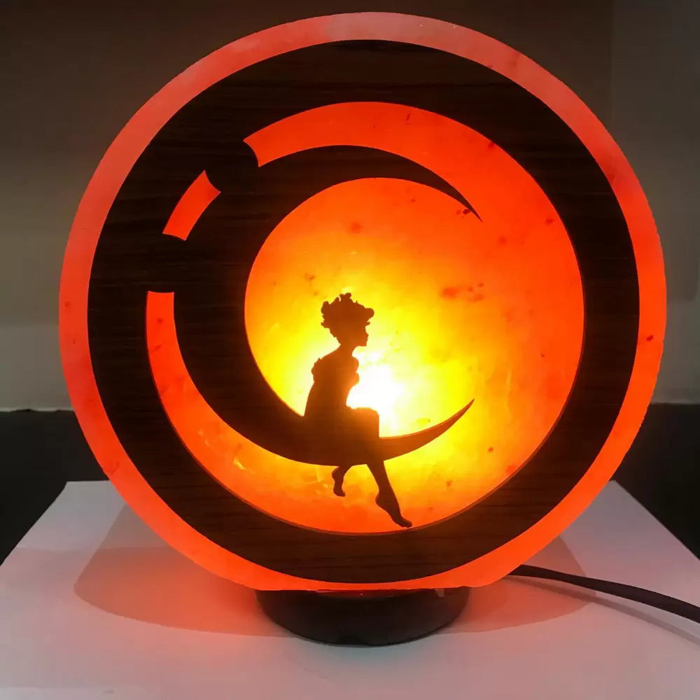 Lampada di Sale Himalayano USB scolpita a forma di Ragazza sulla Luna 900 g